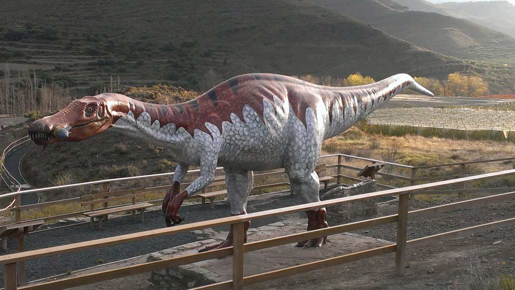 Architecnica Creativos escultura de dinosaurio